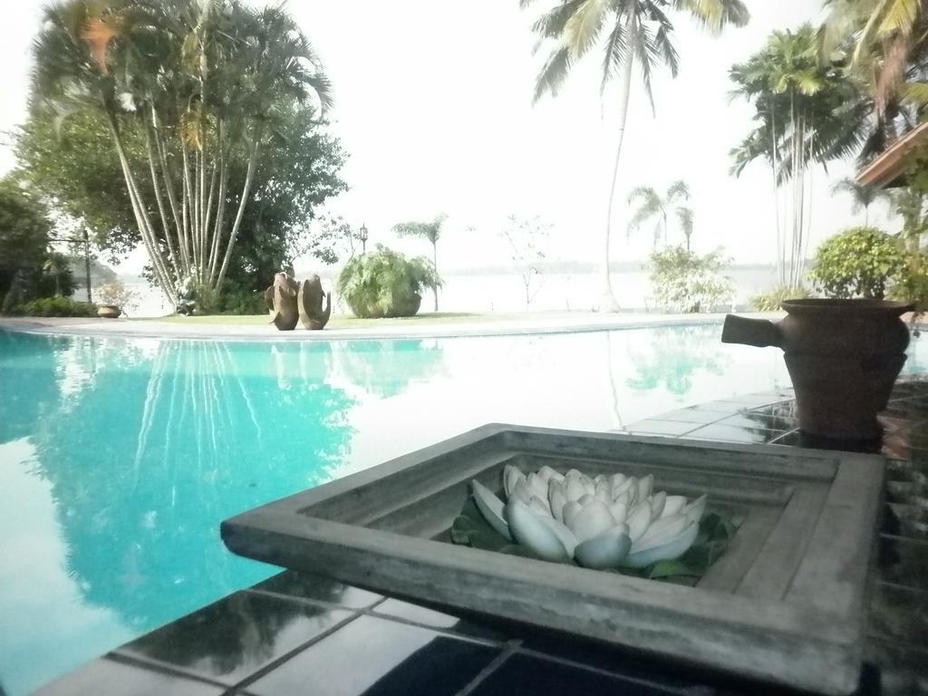 Blue Water Villa Piliyandala Buitenkant foto