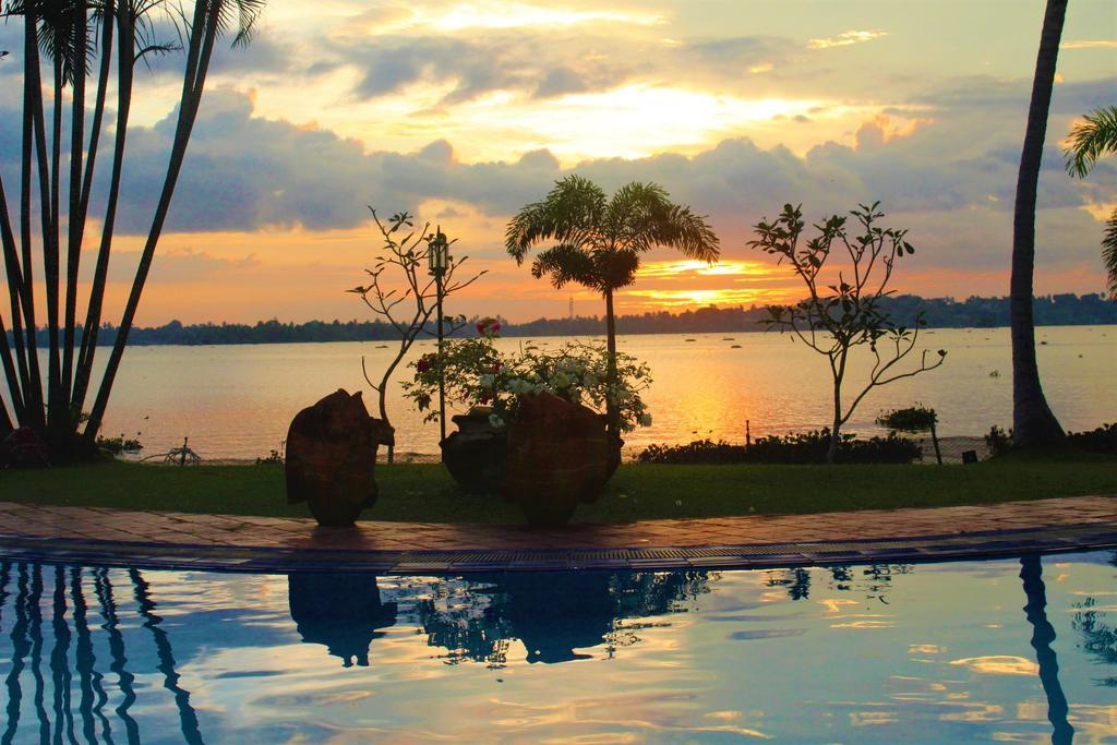 Blue Water Villa Piliyandala Buitenkant foto